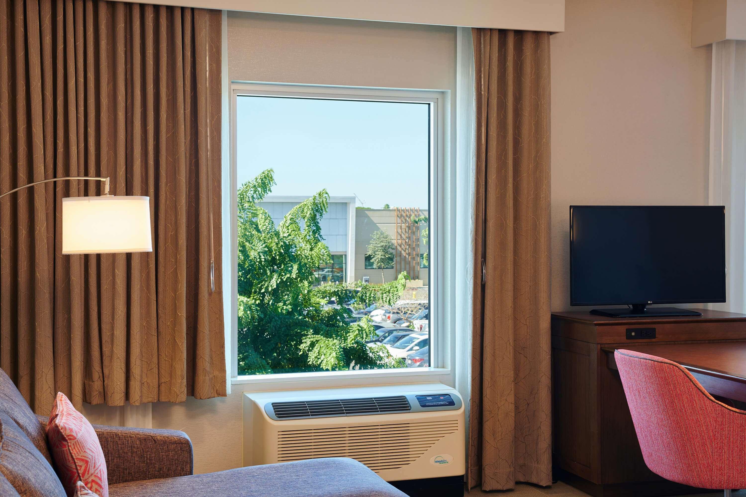 Hampton Inn & Suites Oahu Kapolei - Free Parking - No Resort Fee Exterior photo