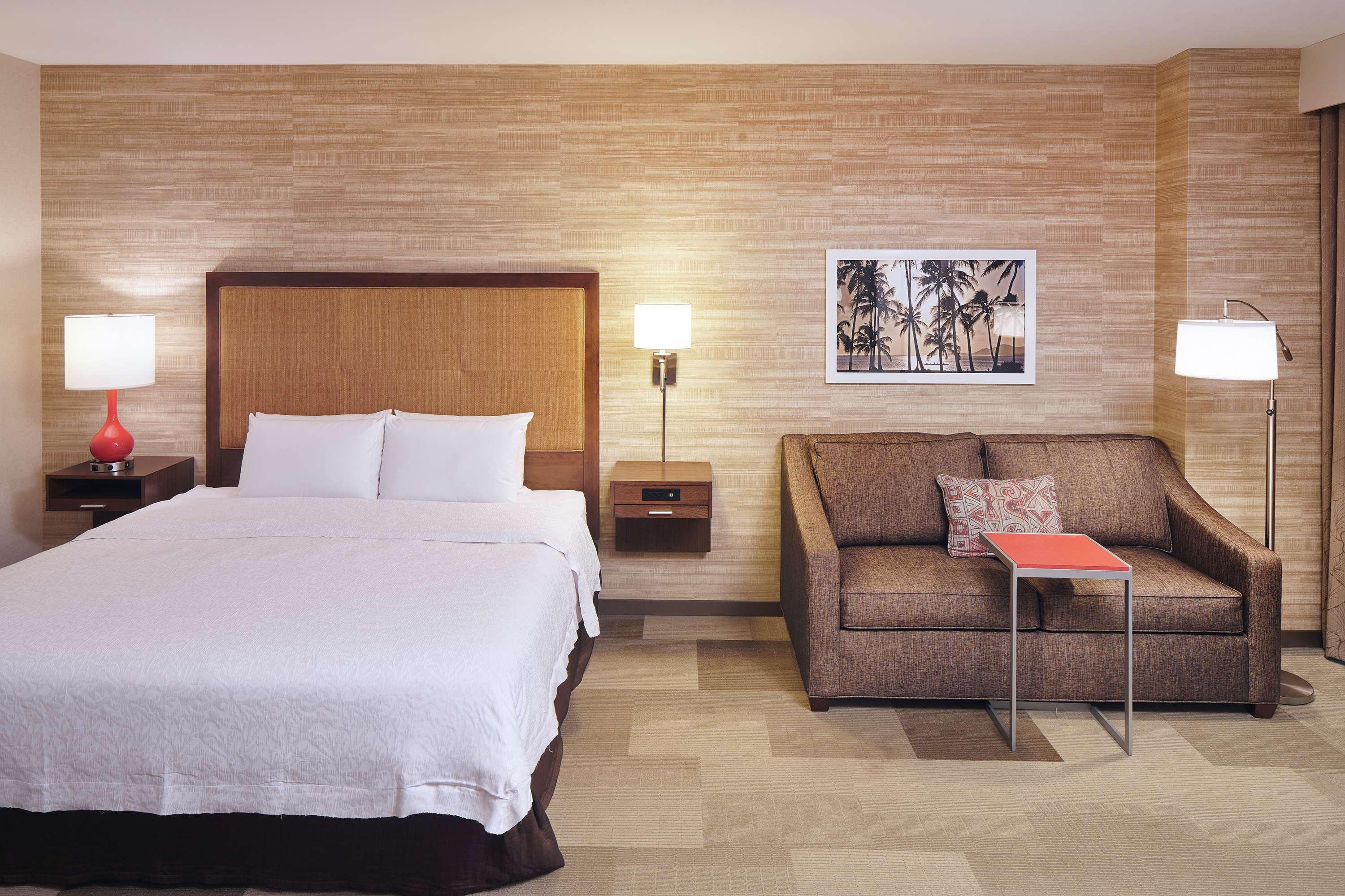 Hampton Inn & Suites Oahu Kapolei - Free Parking - No Resort Fee Exterior photo
