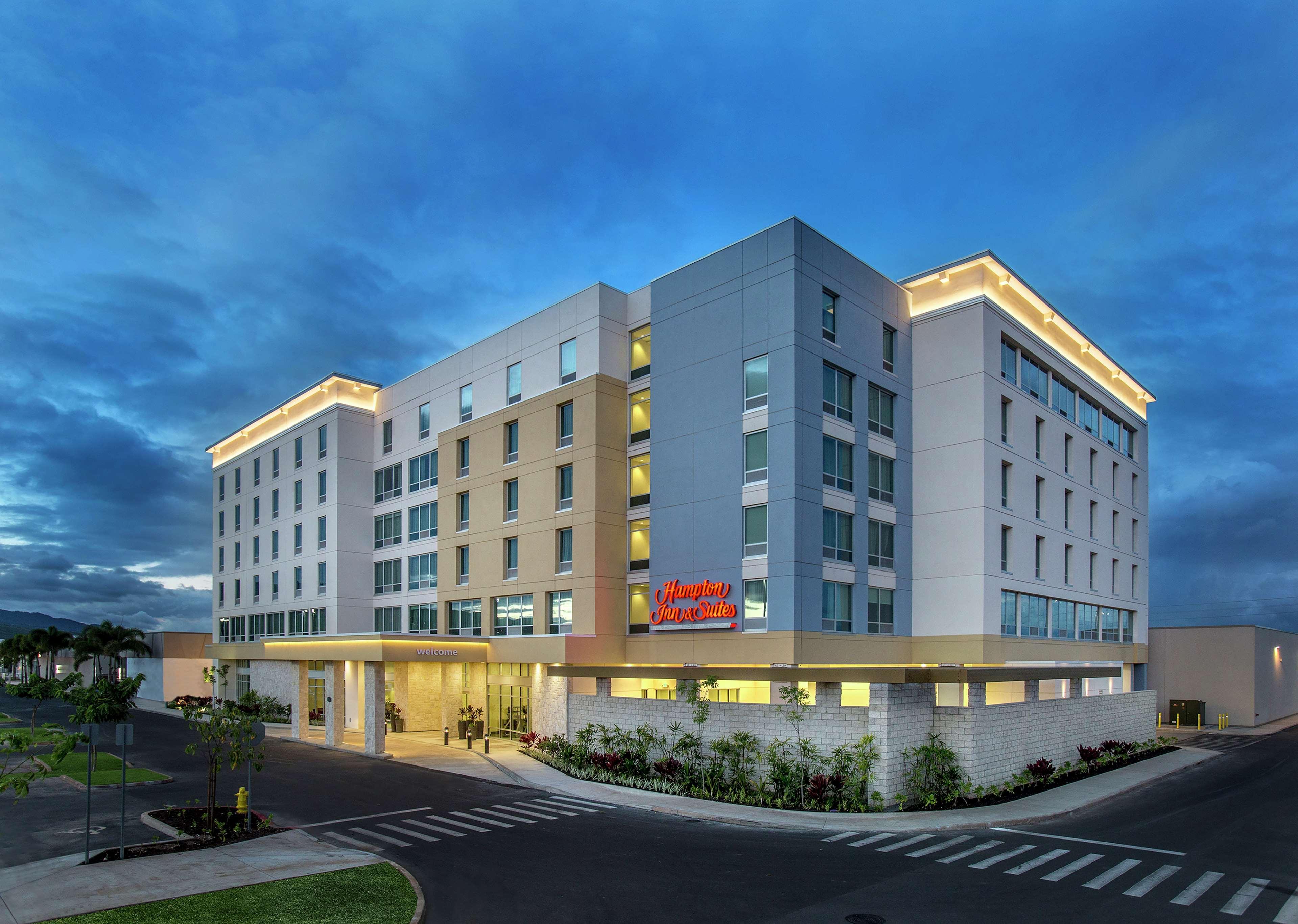 Hampton Inn & Suites Oahu Kapolei - Free Parking - No Resort Fee Exterior photo