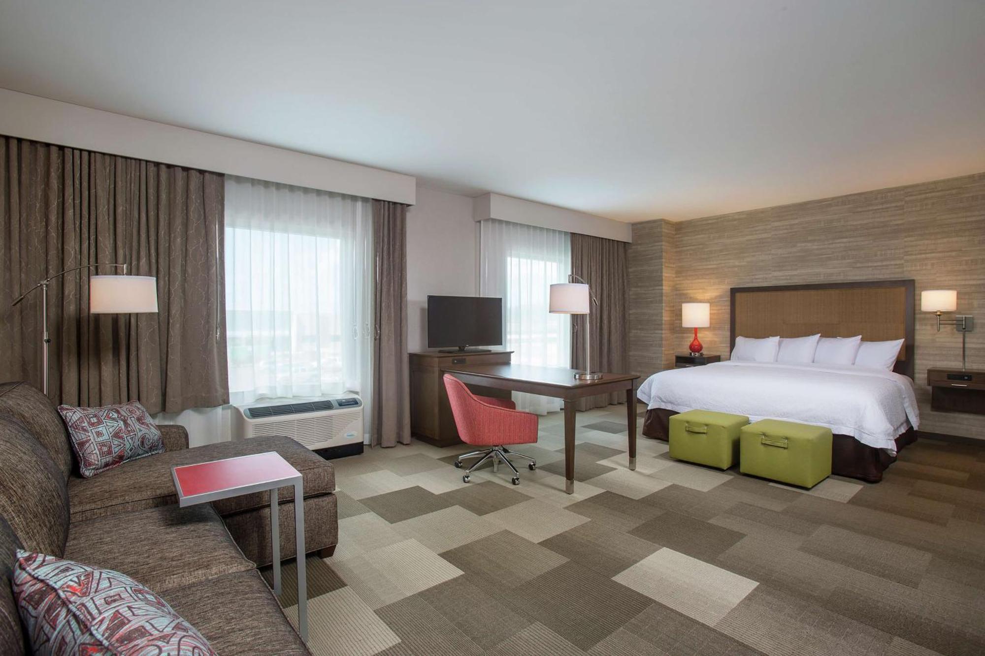 Hampton Inn & Suites Oahu Kapolei - Free Parking - No Resort Fee Exterior photo