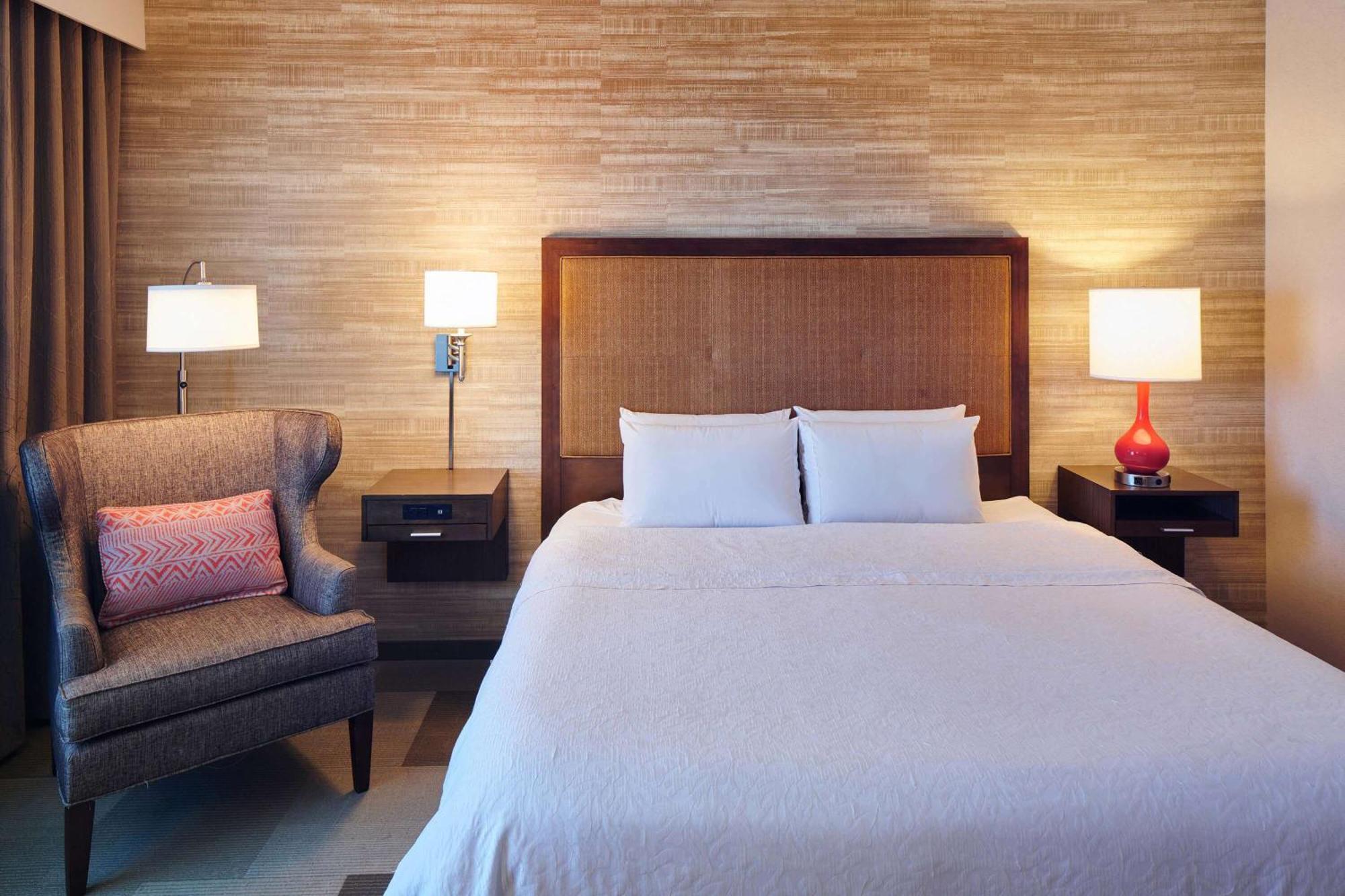 Hampton Inn & Suites Oahu Kapolei - Free Parking - No Resort Fee Exterior photo