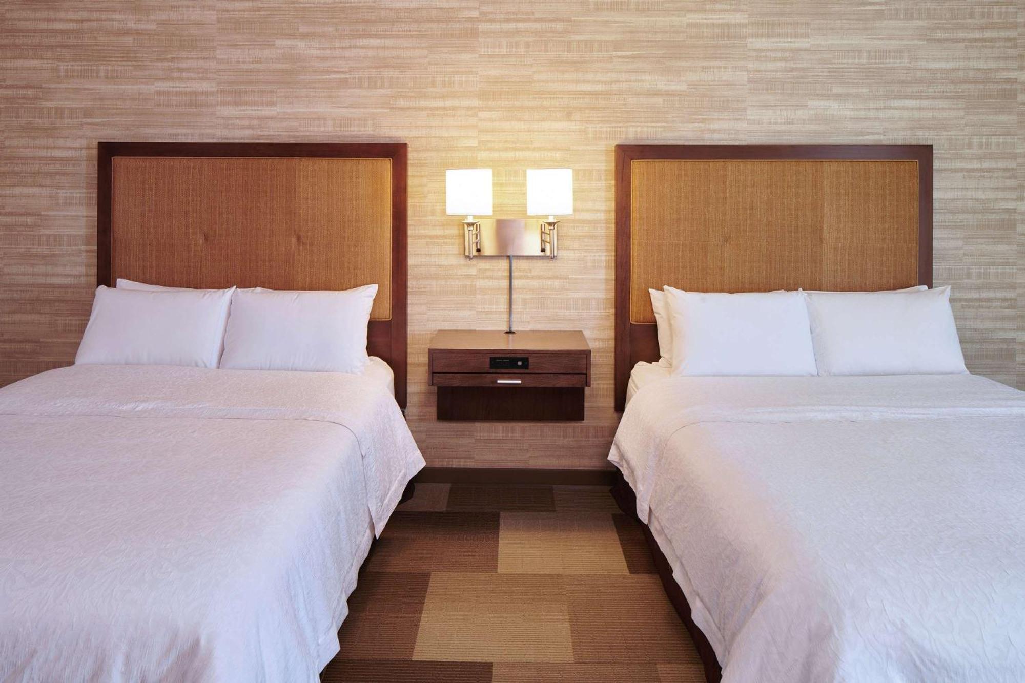 Hampton Inn & Suites Oahu Kapolei - Free Parking - No Resort Fee Exterior photo