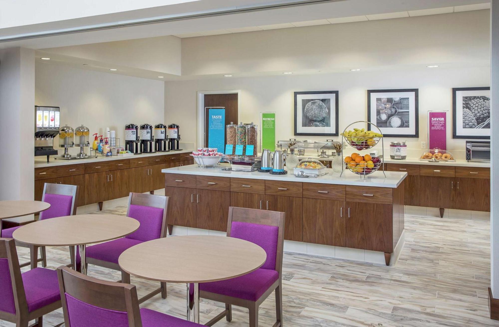 Hampton Inn & Suites Oahu Kapolei - Free Parking - No Resort Fee Exterior photo